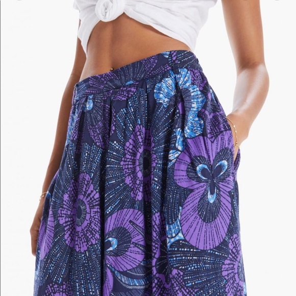 Xirena Elory skirt in Lantana Blue size S. - Picture 5 of 12